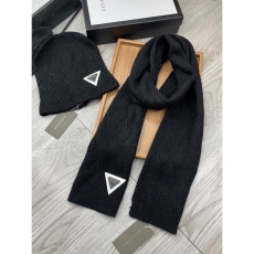 Bottega Veneta Caps Scarfs